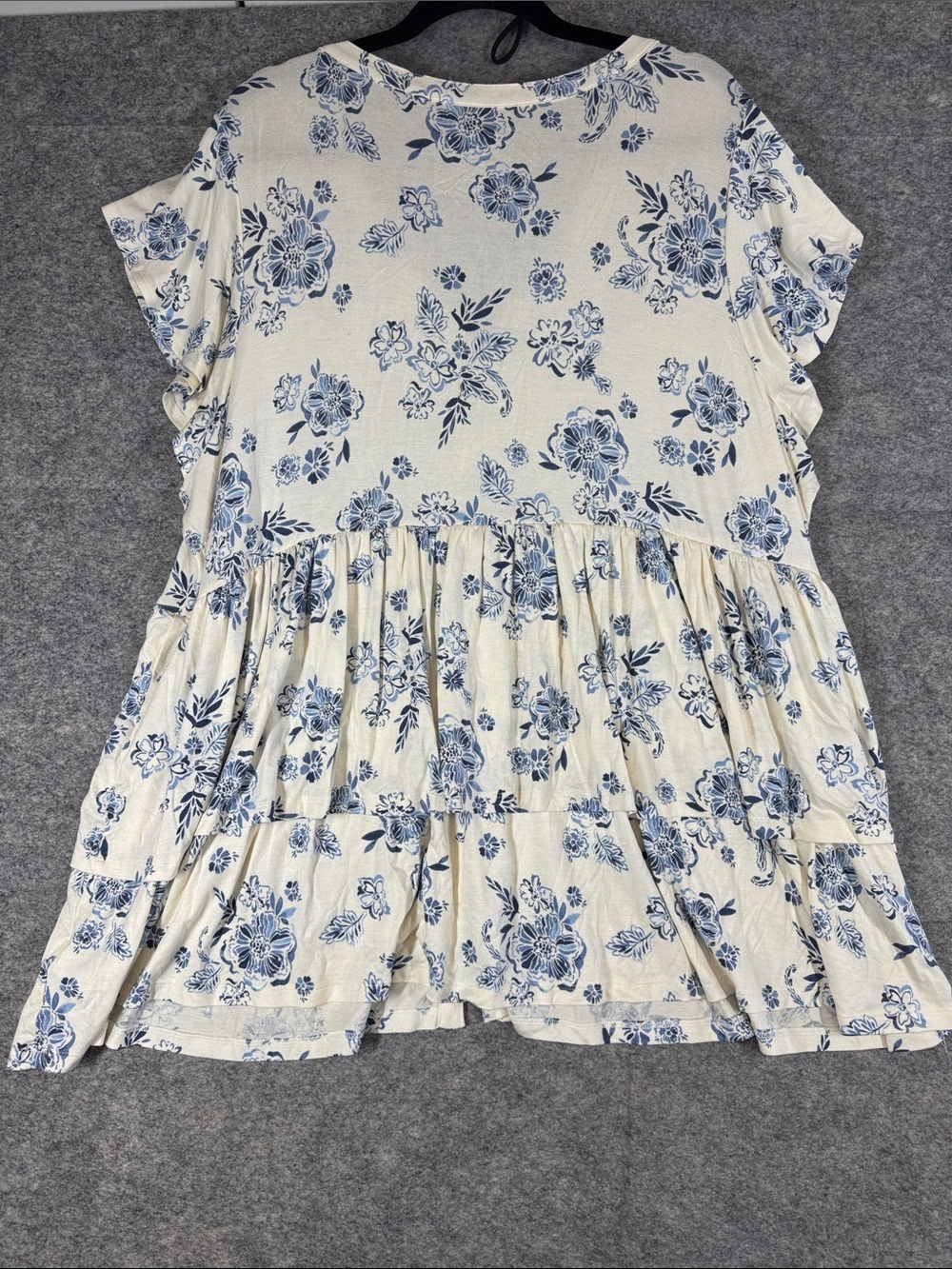 Torrid Super Soft Floral Babydoll Tunic Top Ivory Blue Size 3 Cottagecore Boho - Picture 11 of 13